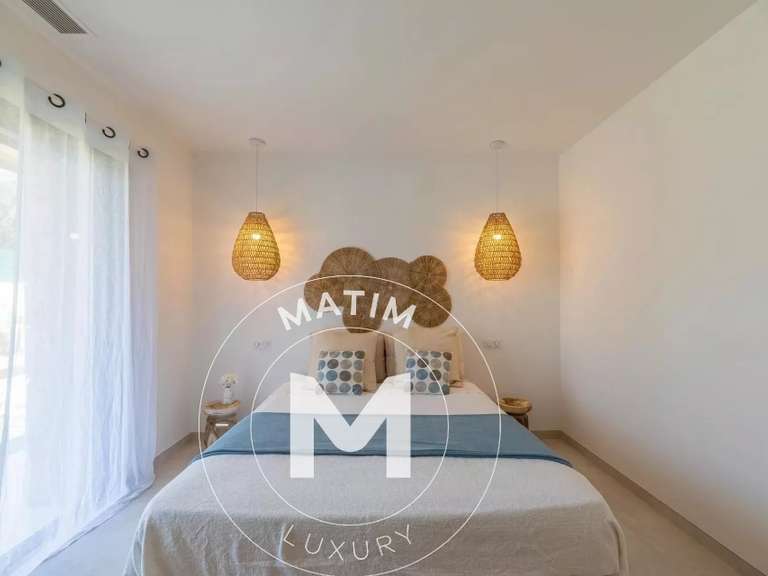 Villa San-Gavino-di-Carbini - 3 bedrooms - 1500m²