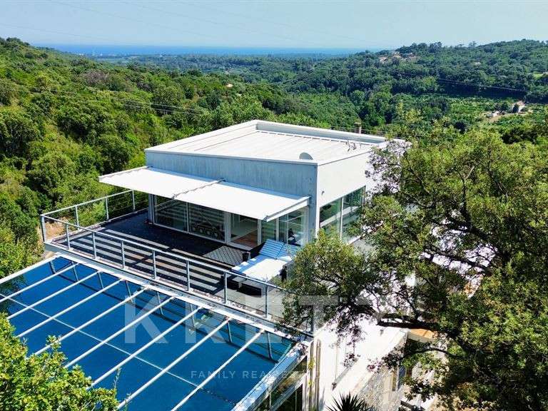 Maison San-Giuliano - 5 chambres - 288m²