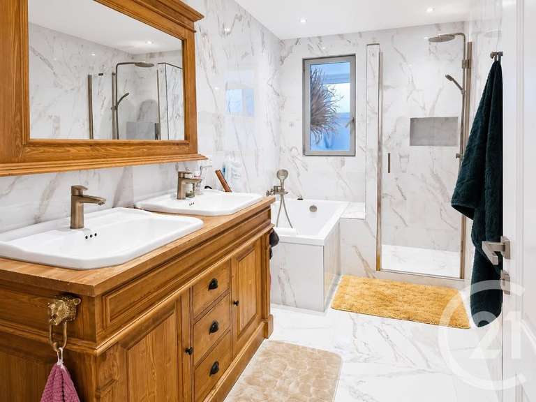 Apartment with Sea view San-Martino-di-Lota - 3 bedrooms - 123m²