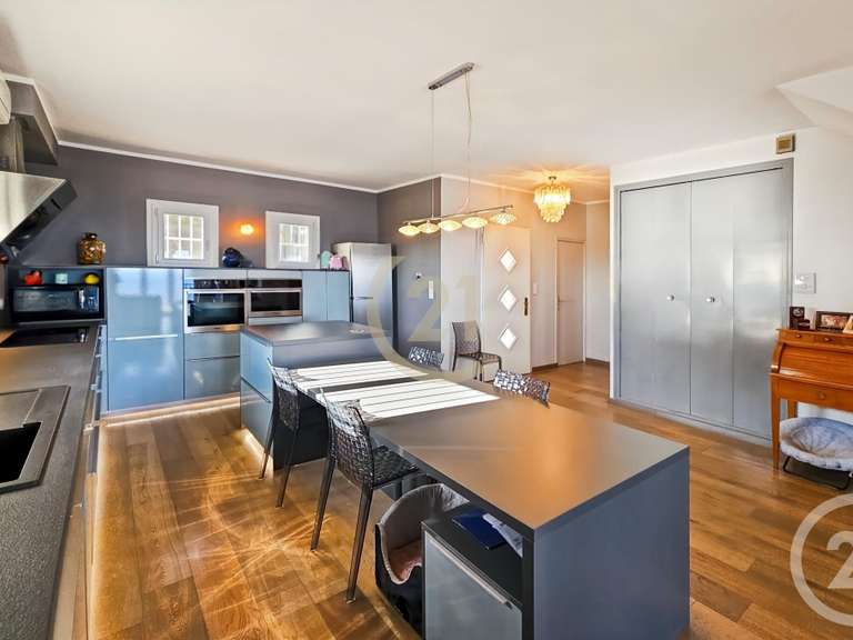 Maison San-Martino-di-Lota - 4 chambres - 280m²