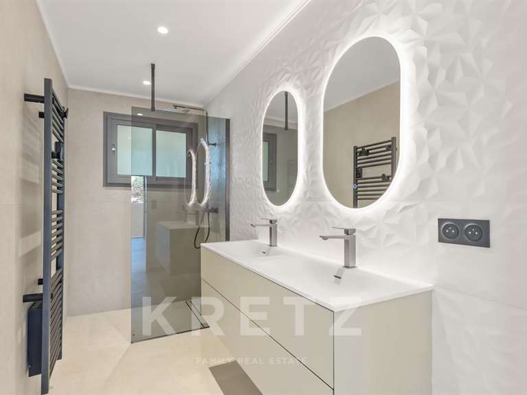 Appartement Sanary-sur-Mer - 2 chambres - 75m²