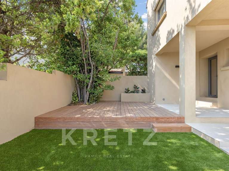 Appartement Sanary-sur-Mer - 2 chambres - 75m²