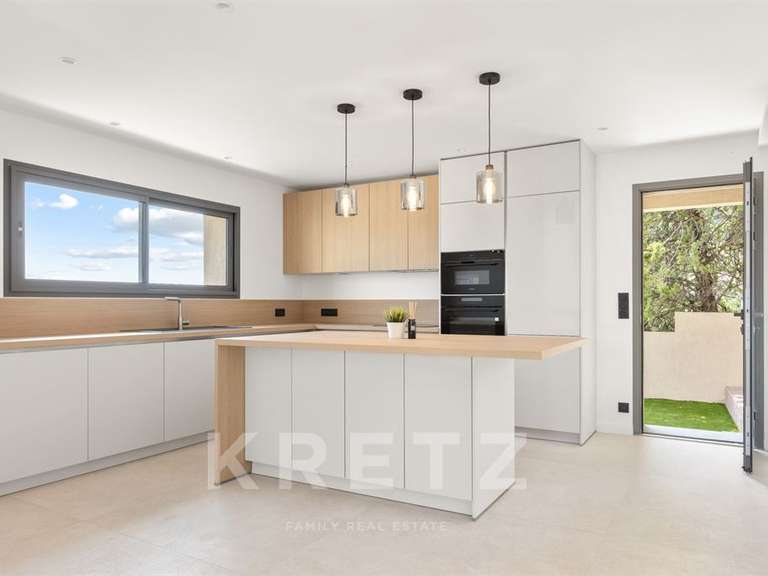 Appartement Sanary-sur-Mer - 2 chambres - 75m²