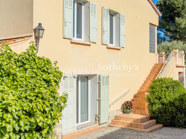 Sale House Sanary-sur-Mer - 3 bedrooms