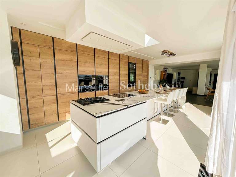 House with Sea view Sanary-sur-Mer - 6 bedrooms - 330m²