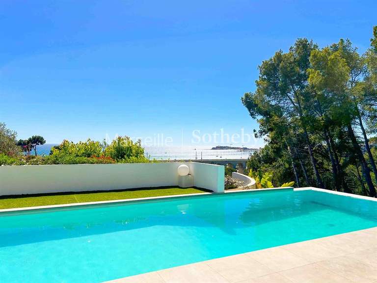 House with Sea view Sanary-sur-Mer - 6 bedrooms - 330m²