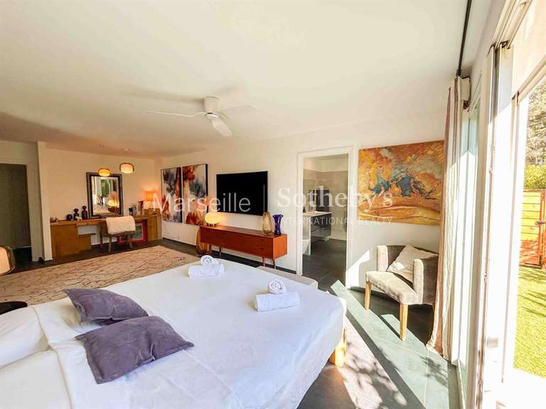 House with Sea view Sanary-sur-Mer - 6 bedrooms - 330m²