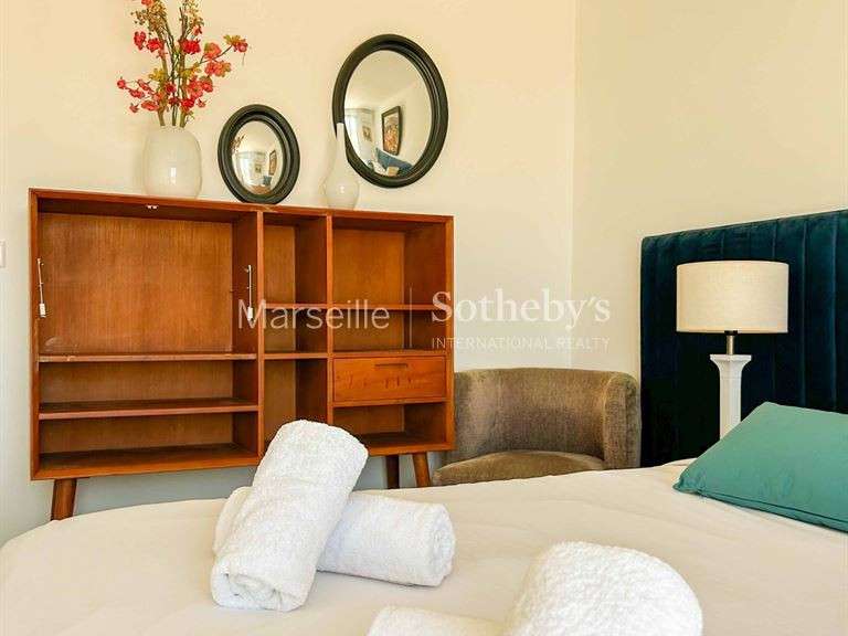 House with Sea view Sanary-sur-Mer - 6 bedrooms - 330m²