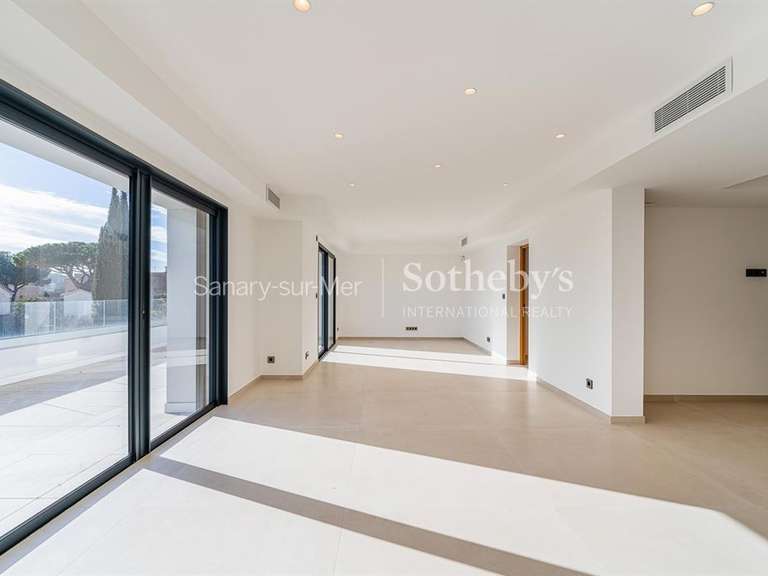 House Sanary-sur-Mer - 4 bedrooms - 204m²