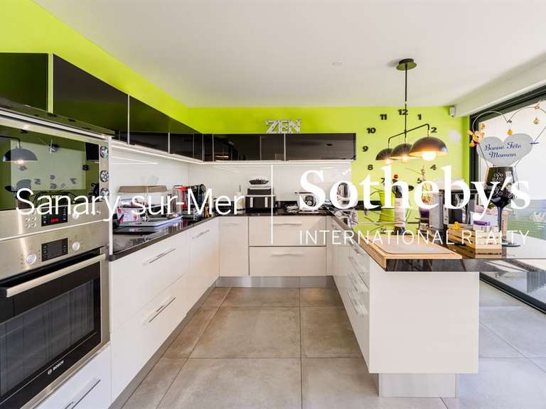 House Sanary-sur-Mer - 7 bedrooms - 453m²