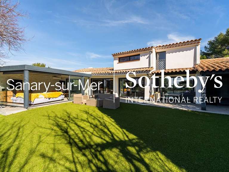 House Sanary-sur-Mer - 7 bedrooms - 453m²