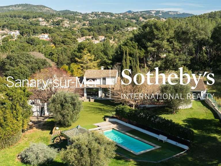 House Sanary-sur-Mer - 7 bedrooms - 453m²