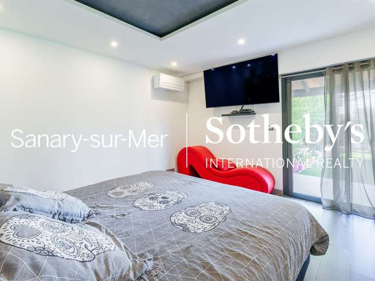House Sanary-sur-Mer - 7 bedrooms - 453m²