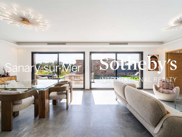 House Sanary-sur-Mer - 4 bedrooms - 215m²