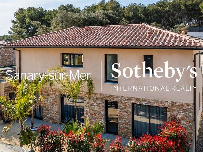 House Sanary-sur-Mer - 4 bedrooms - 215m²