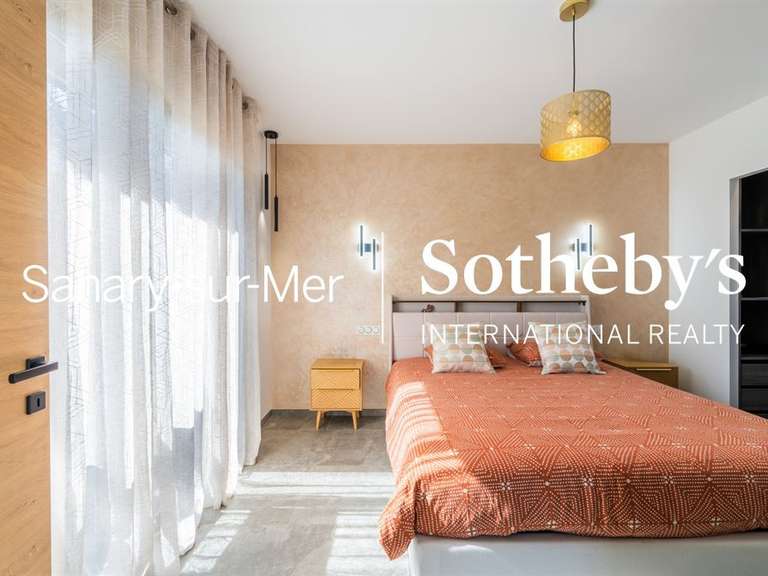 House Sanary-sur-Mer - 4 bedrooms - 215m²