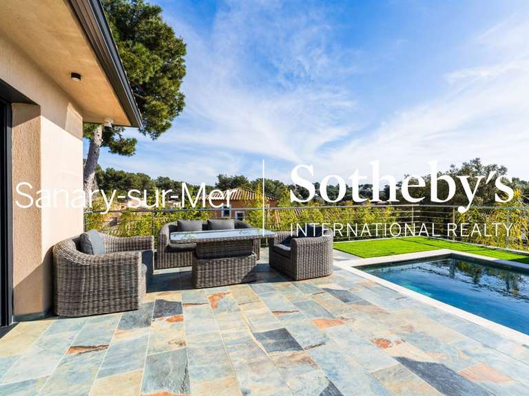 House Sanary-sur-Mer - 4 bedrooms - 215m²