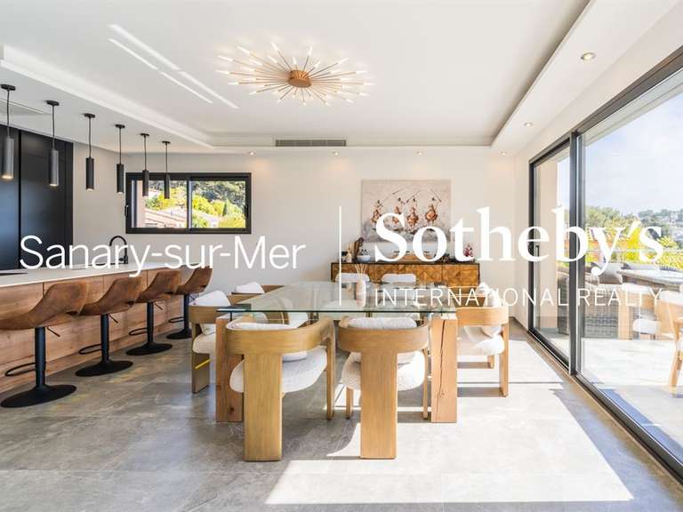 House Sanary-sur-Mer - 4 bedrooms - 215m²