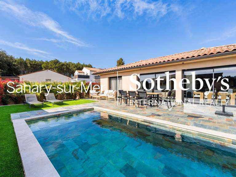 House Sanary-sur-Mer - 4 bedrooms - 215m²