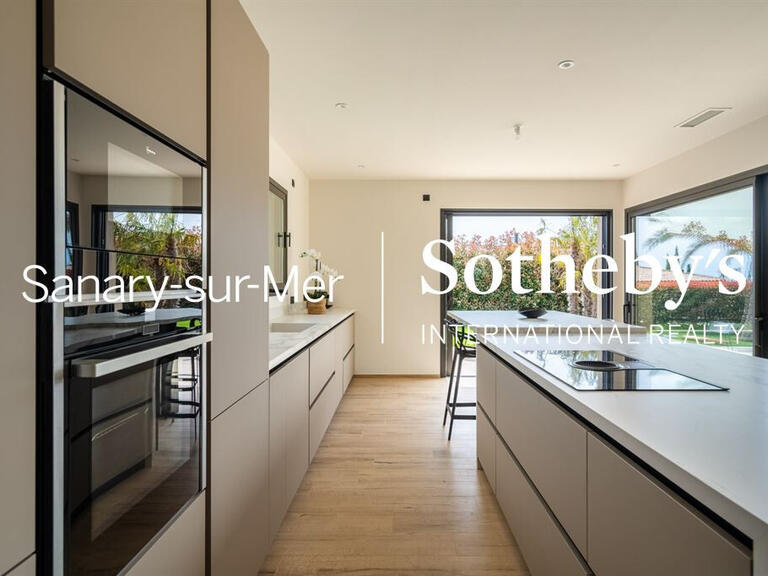 Maison Sanary-sur-Mer - 4 chambres - 215m²