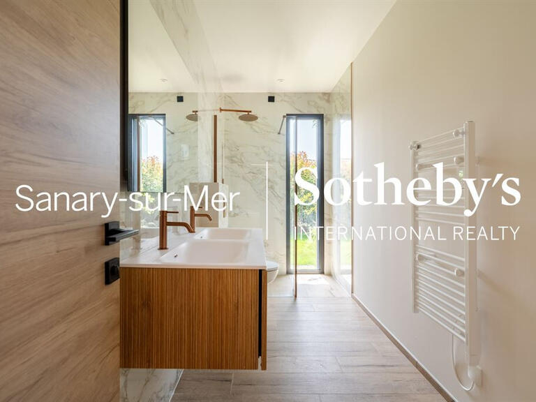 Maison Sanary-sur-Mer - 4 chambres - 215m²