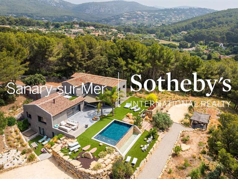 Maison Sanary-sur-Mer - 5 chambres - 341m²