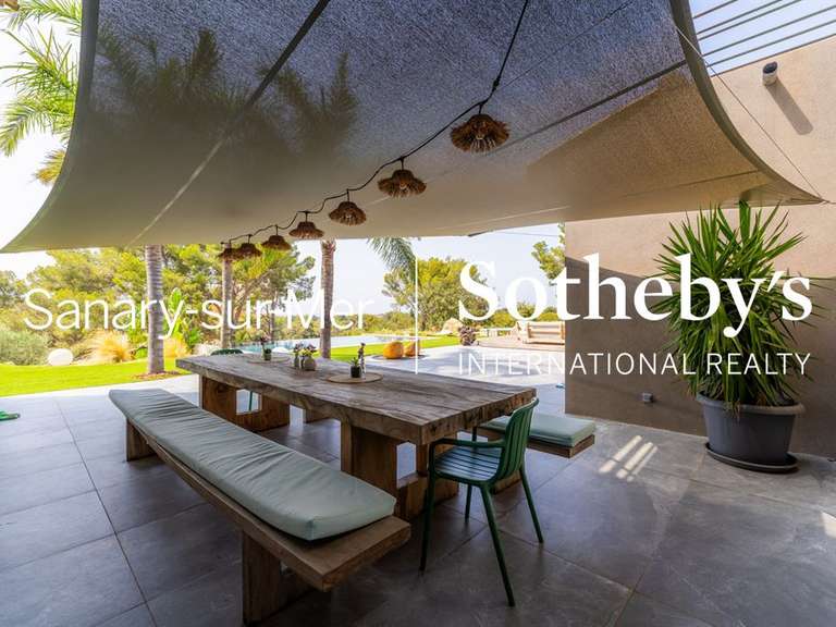 Maison Sanary-sur-Mer - 5 chambres - 341m²
