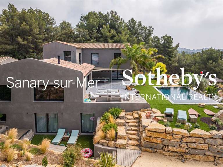Maison Sanary-sur-Mer - 5 chambres - 341m²