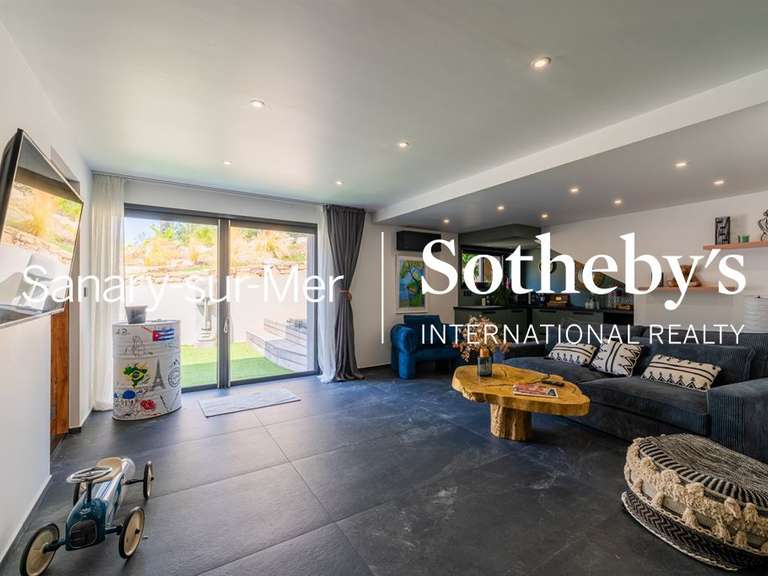 Maison Sanary-sur-Mer - 5 chambres - 341m²