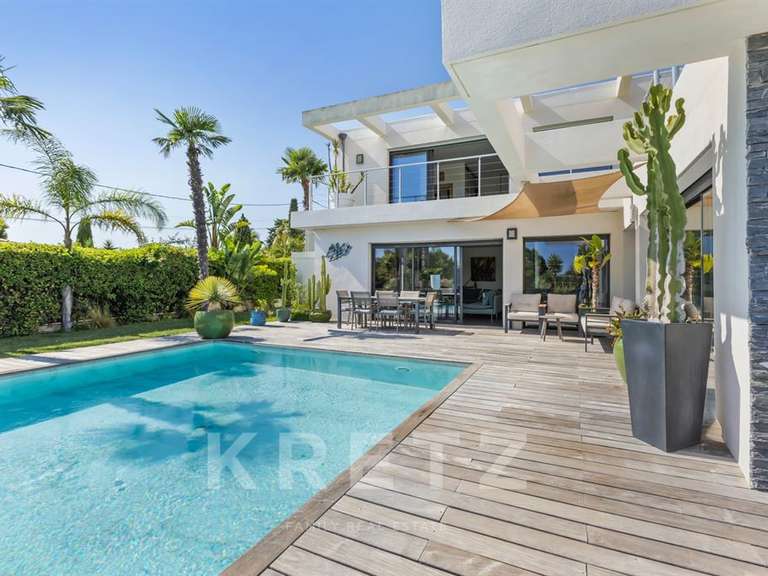 House Sanary-sur-Mer - 4 bedrooms - 250m²