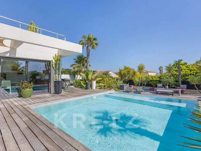 House Sanary-sur-Mer - 4 bedrooms - 250m²