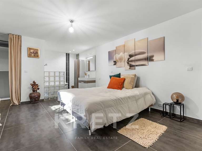 House Sanary-sur-Mer - 4 bedrooms - 250m²