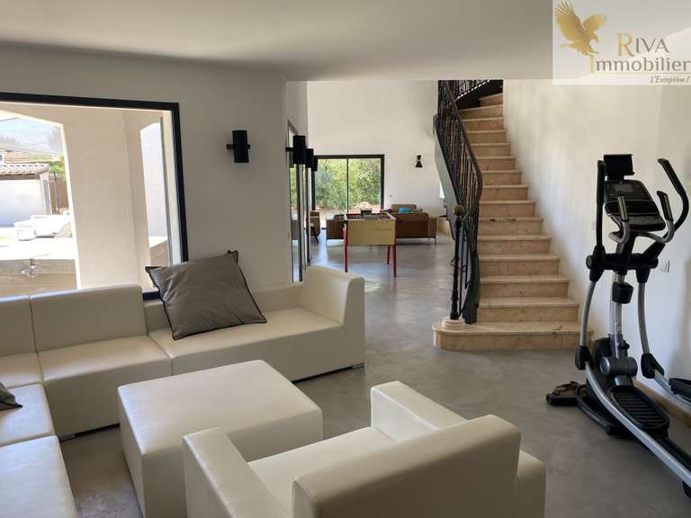 House Sanary-sur-Mer - 5 bedrooms - 230m²