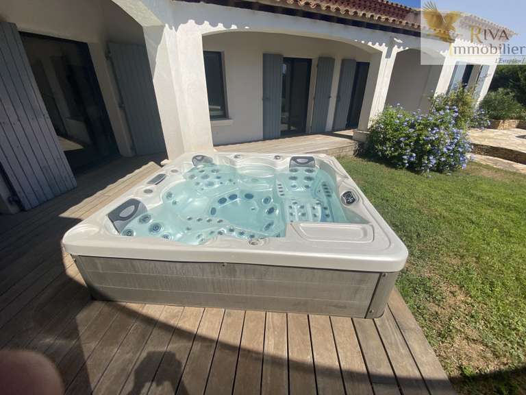 House Sanary-sur-Mer - 5 bedrooms - 230m²