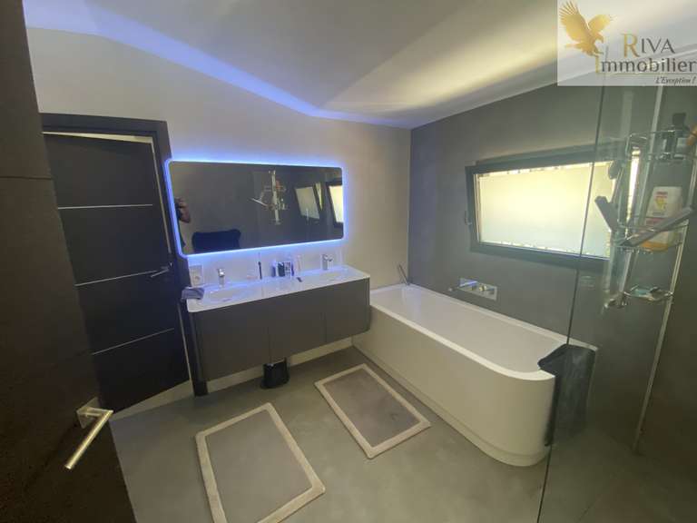 House Sanary-sur-Mer - 5 bedrooms - 230m²