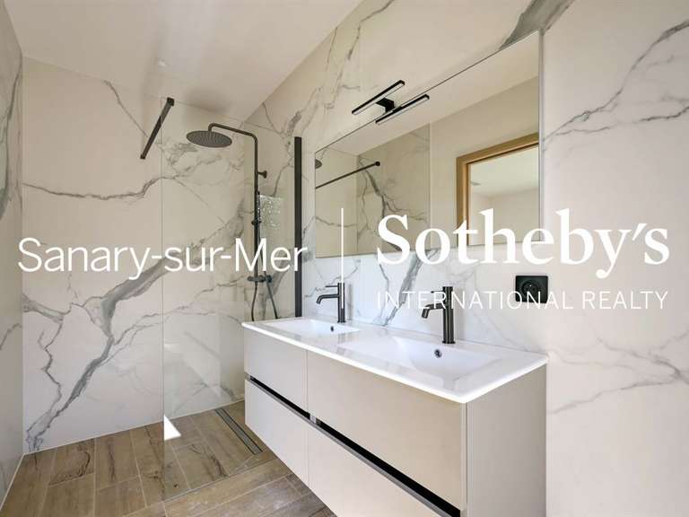 House Sanary-sur-Mer - 4 bedrooms - 190m²