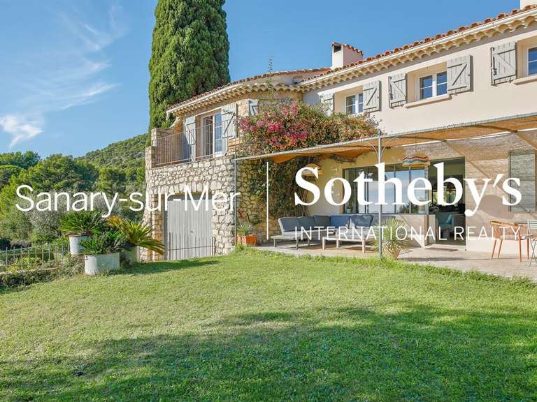 House with Sea view Sanary-sur-Mer - 5 bedrooms - 290m²