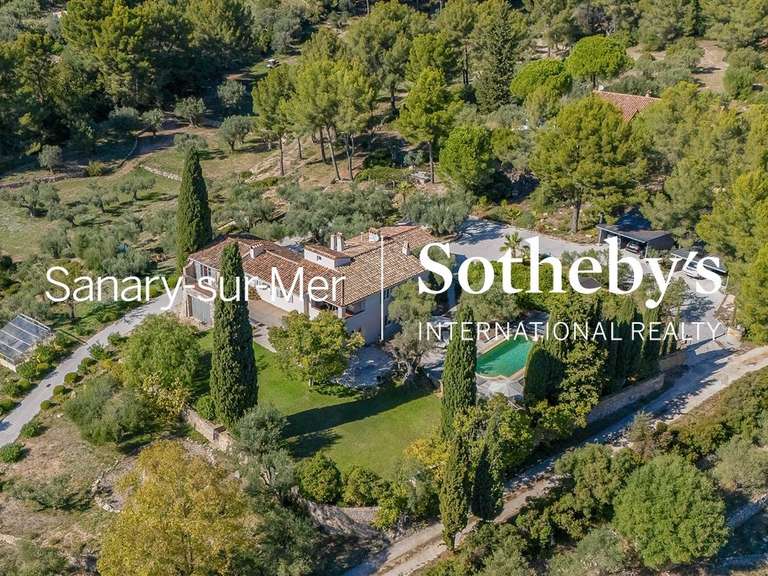 House with Sea view Sanary-sur-Mer - 5 bedrooms - 290m²