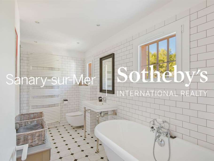 House Sanary-sur-Mer