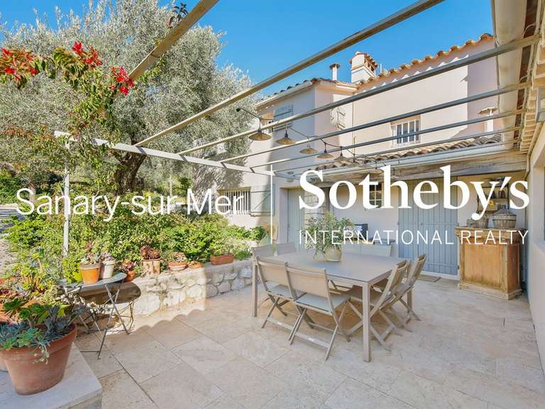 House with Sea view Sanary-sur-Mer - 5 bedrooms - 290m²