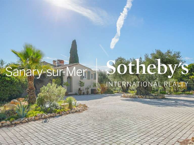 House with Sea view Sanary-sur-Mer - 5 bedrooms - 290m²