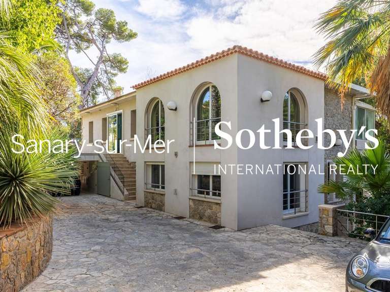 House with Sea view Sanary-sur-Mer - 4 bedrooms - 400m²