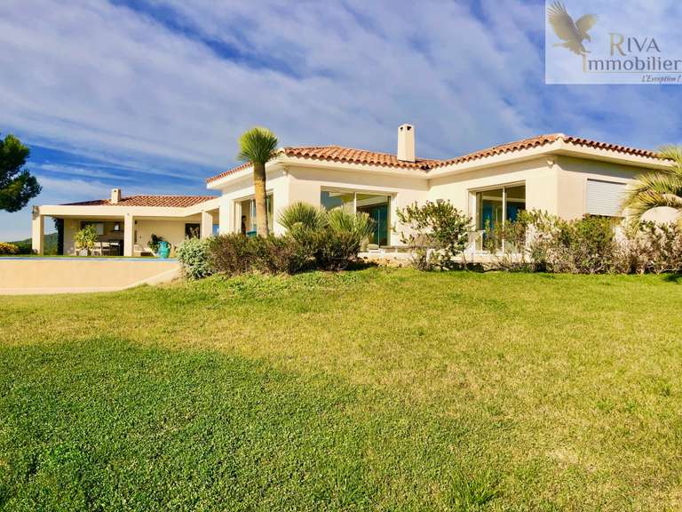 House with Sea view Sanary-sur-Mer - 4 bedrooms - 330m²