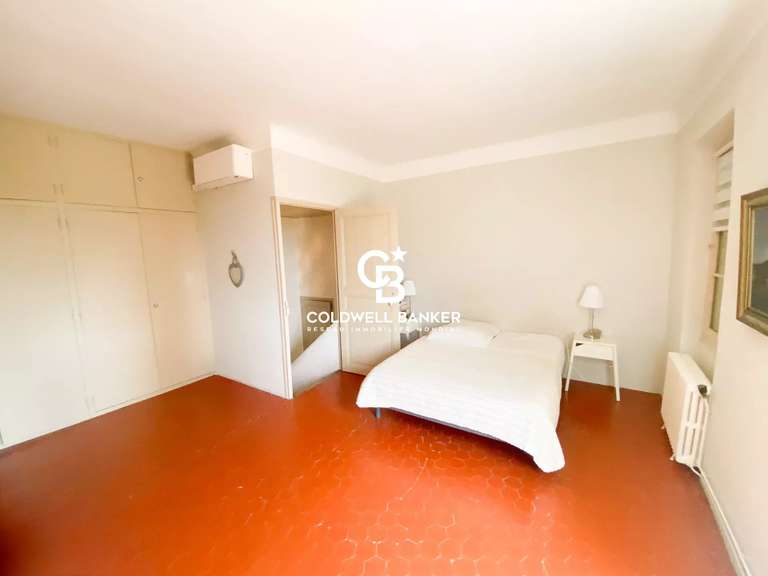 House Sanary-sur-Mer - 4 bedrooms - 151m²