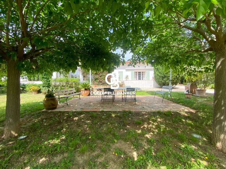 House Sanary-sur-Mer - 4 bedrooms - 151m²