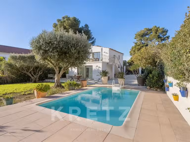 House with Sea view Sanary-sur-Mer - 4 bedrooms - 120m²