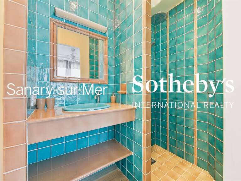 Maison Sanary-sur-Mer - 5 chambres - 225m²