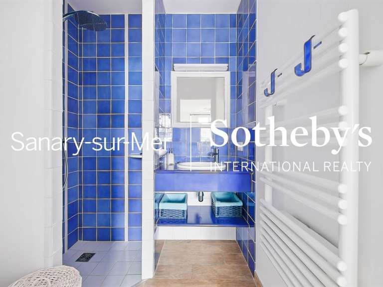 Maison Sanary-sur-Mer - 5 chambres - 225m²