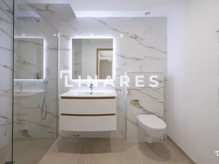 Maison Sanary-sur-Mer - 5 chambres - 234m²