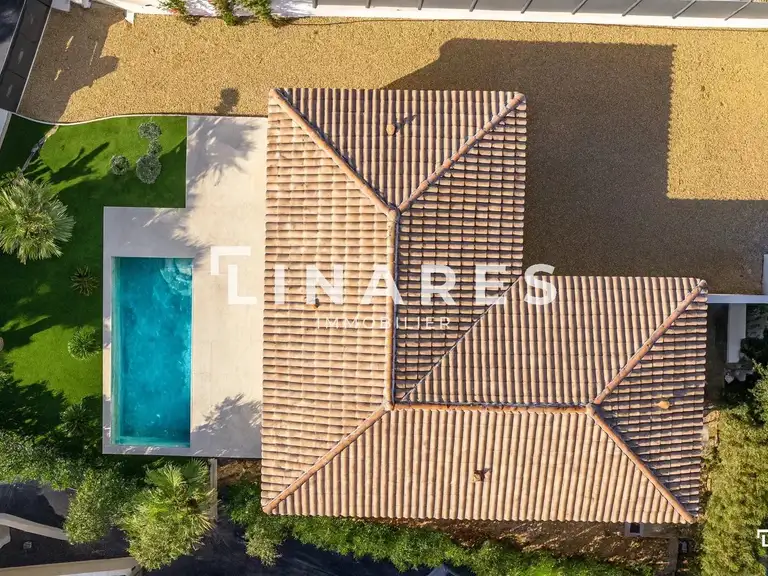 Maison Sanary-sur-Mer - 5 chambres - 234m²